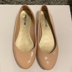 nude flats